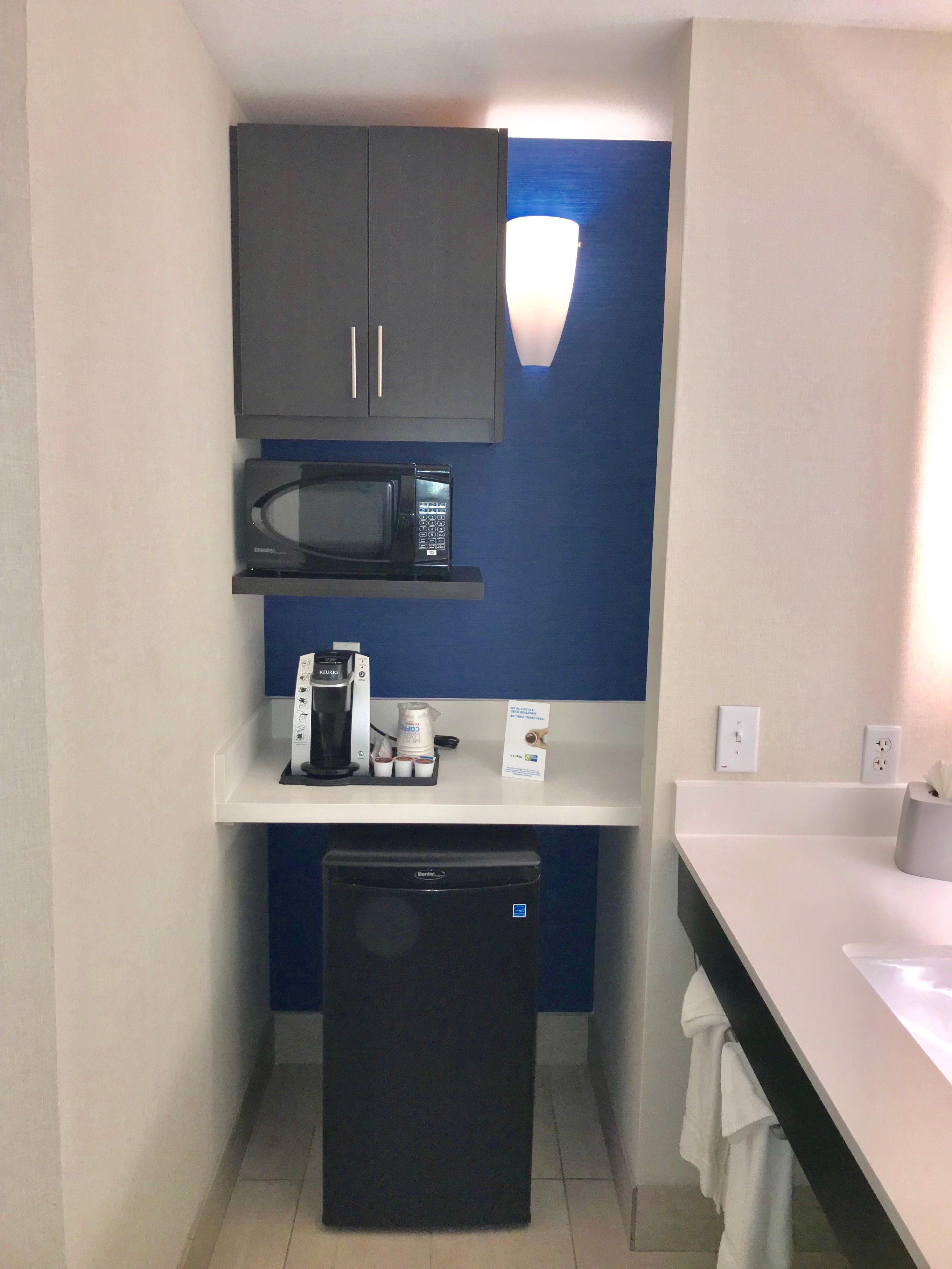 Holiday Inn Express & Suites Tracy By Ihg Екстериор снимка