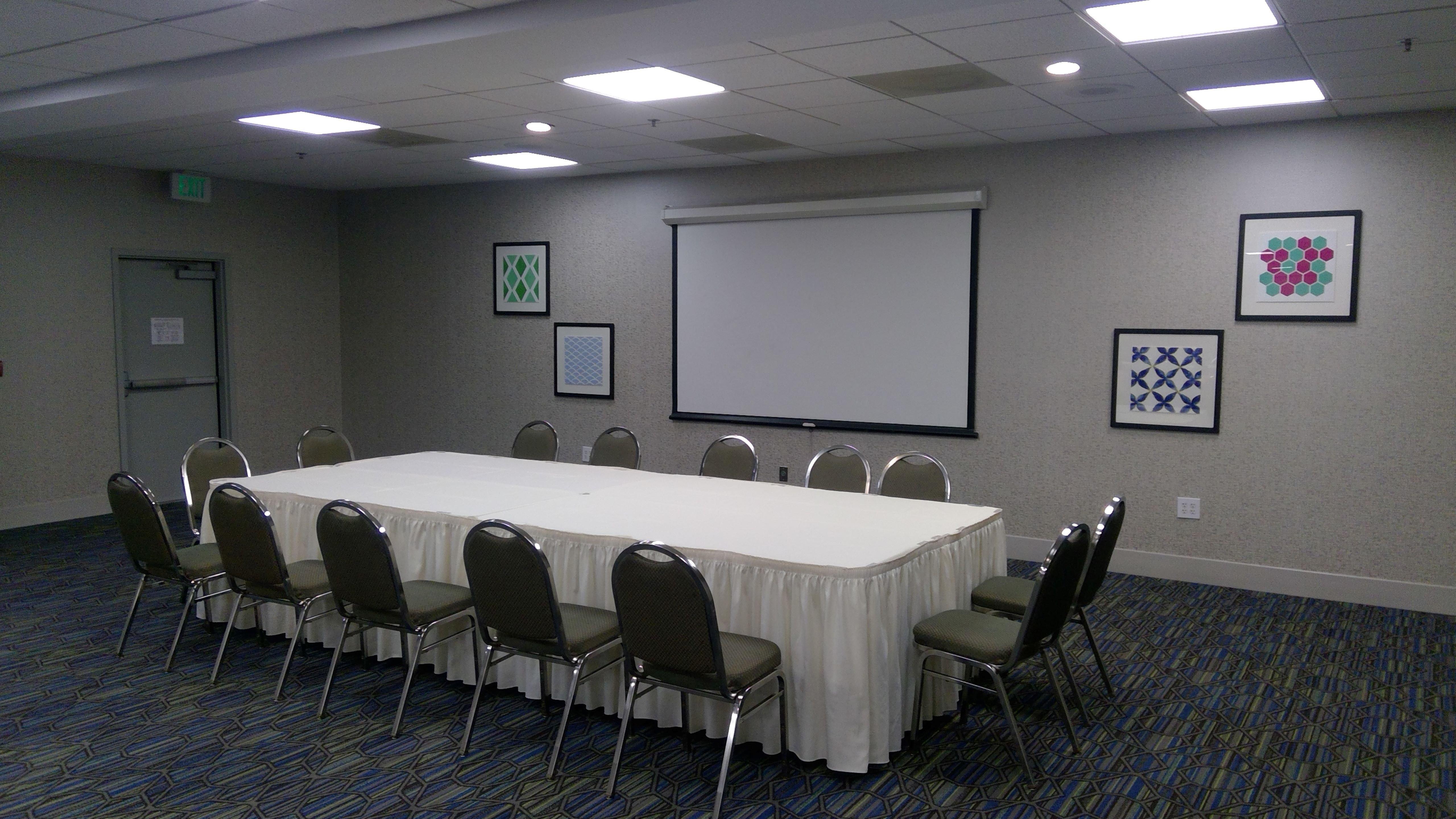 Holiday Inn Express & Suites Tracy By Ihg Екстериор снимка