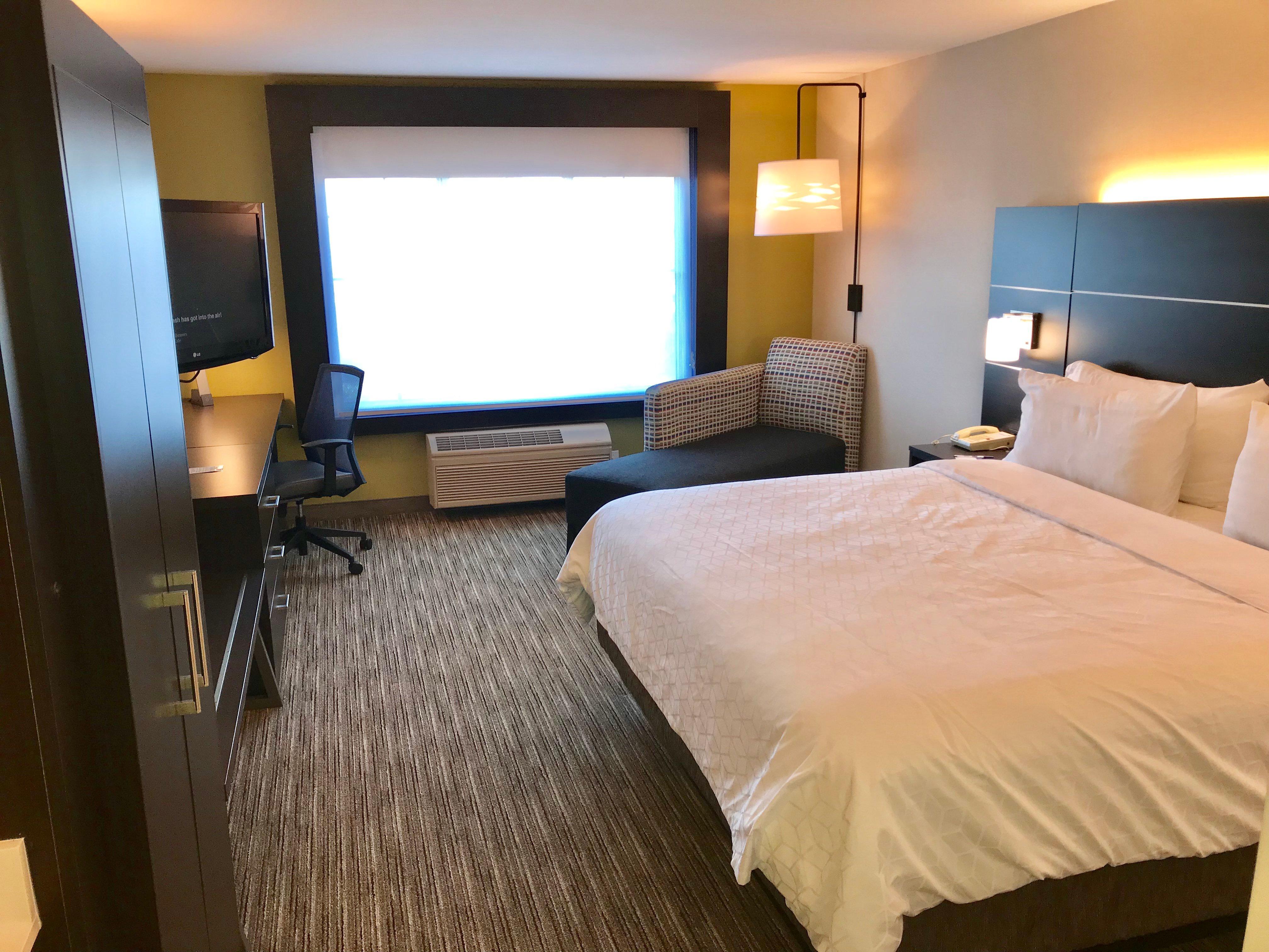 Holiday Inn Express & Suites Tracy By Ihg Екстериор снимка