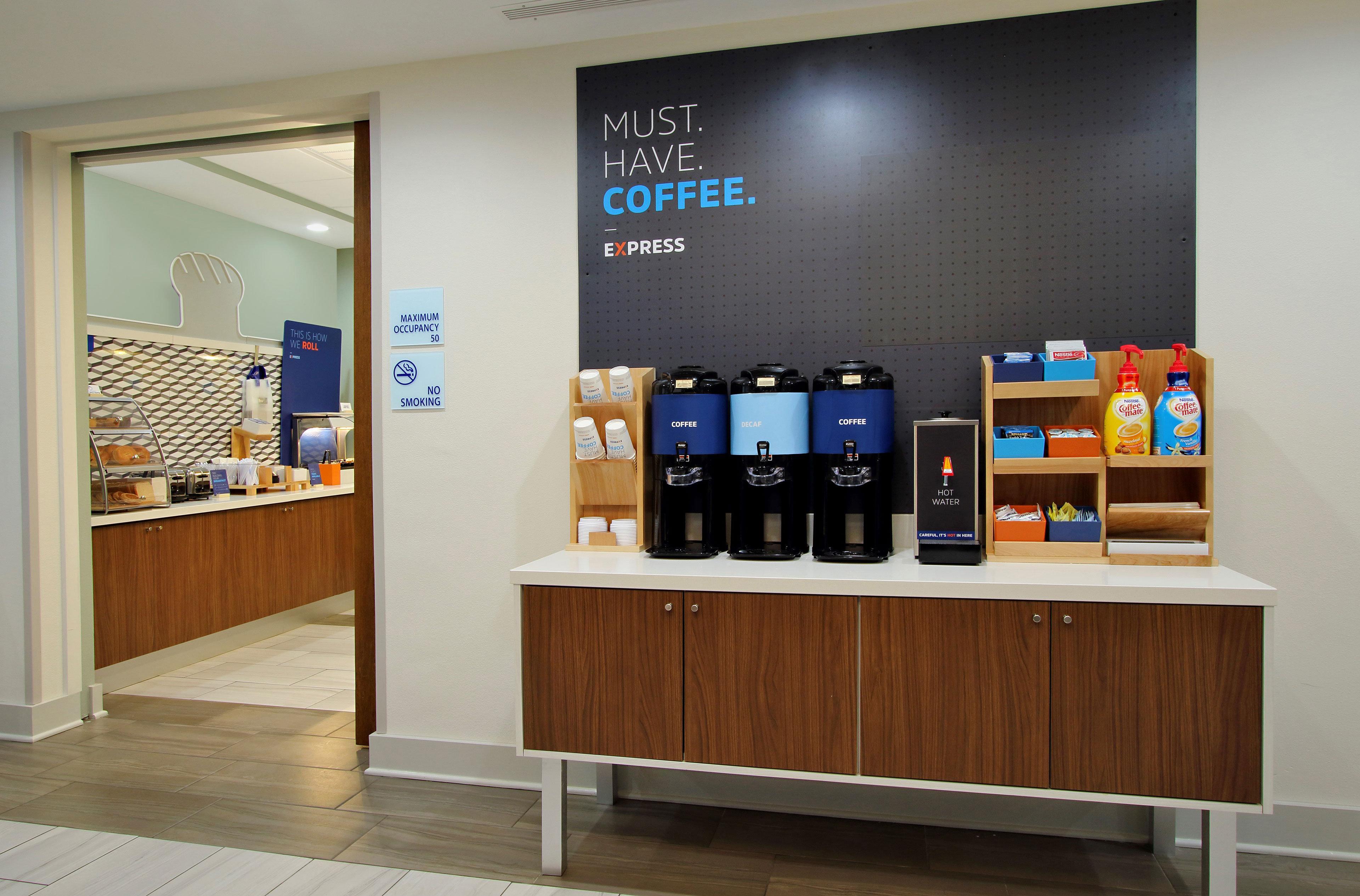 Holiday Inn Express & Suites Tracy By Ihg Екстериор снимка