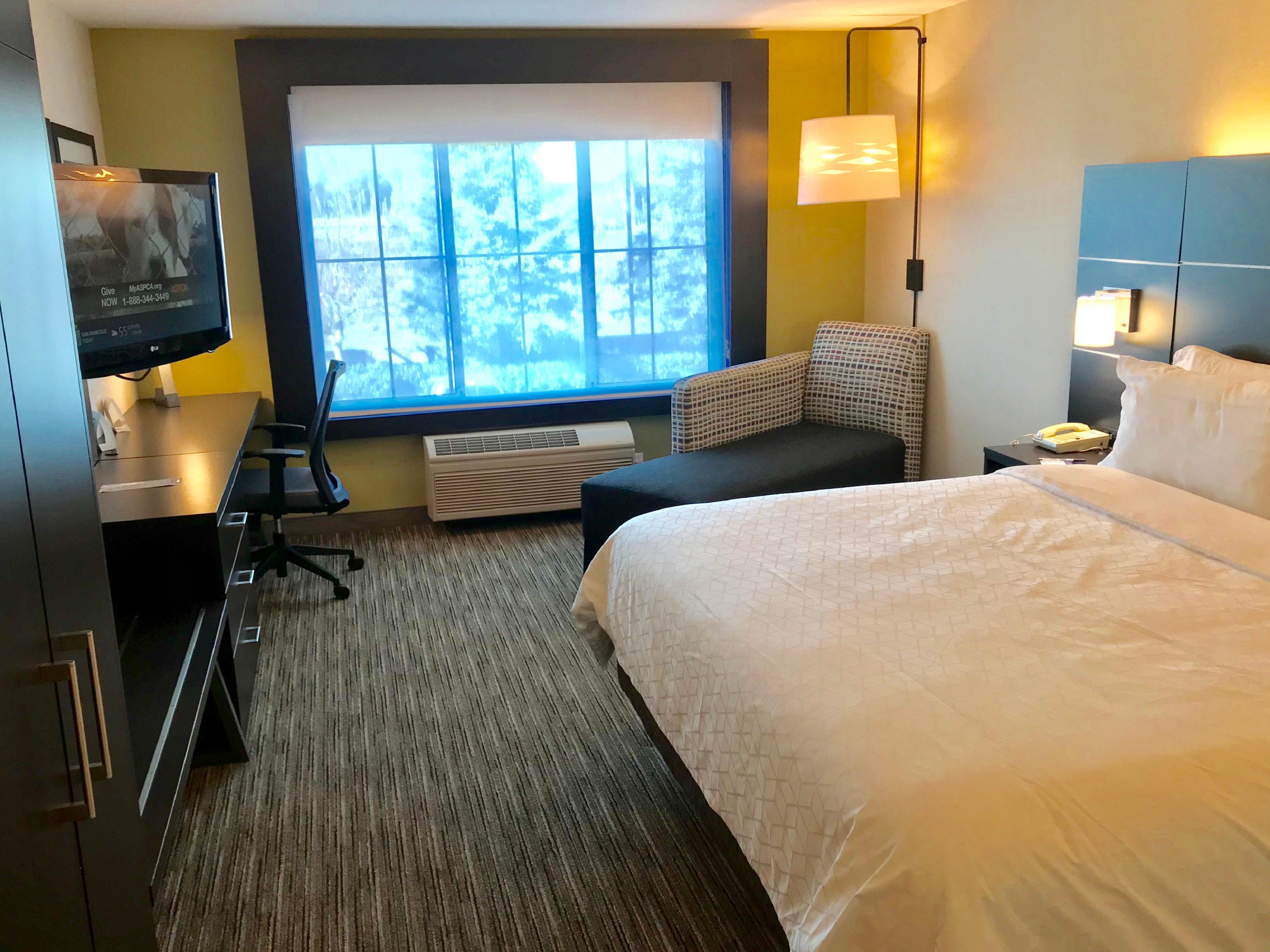 Holiday Inn Express & Suites Tracy By Ihg Екстериор снимка