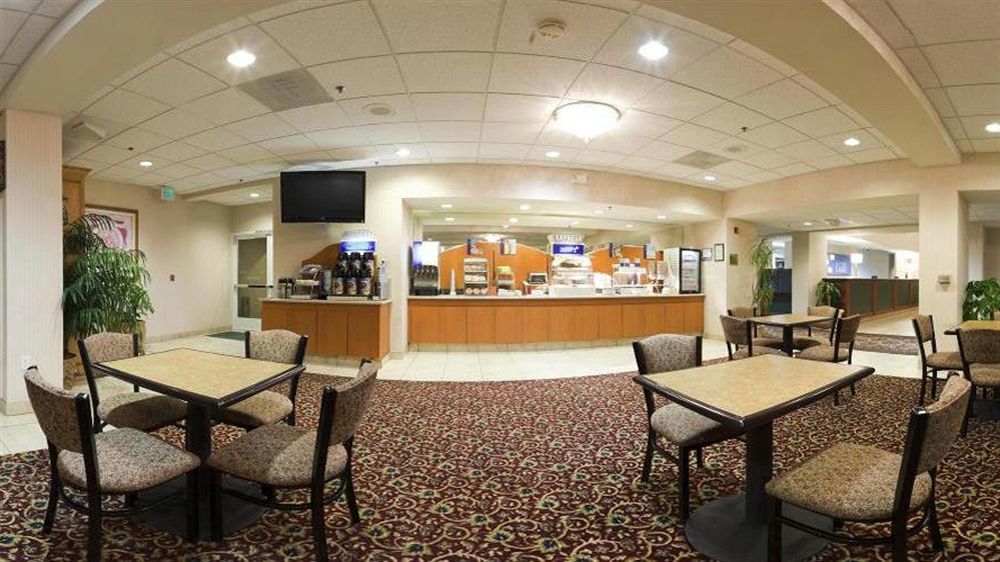 Holiday Inn Express & Suites Tracy By Ihg Екстериор снимка